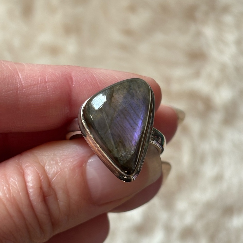 Purple Labradorite Ring - Picture 4 of 10